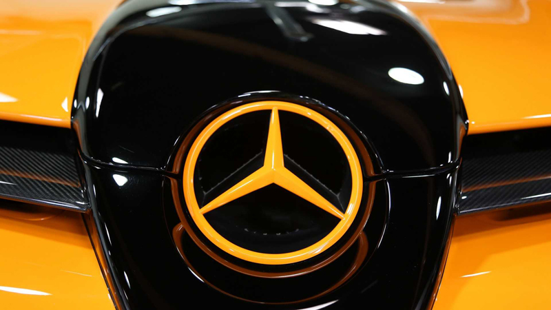 世界に一台！マクラーレンがカスタムした「メルセデス・ベンツSLR」スペシャルバージョンが販売中
