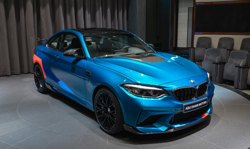 BMWアブダビが「ほぼフルオプション」のM2コンペティションを公開。総額一体いくら？