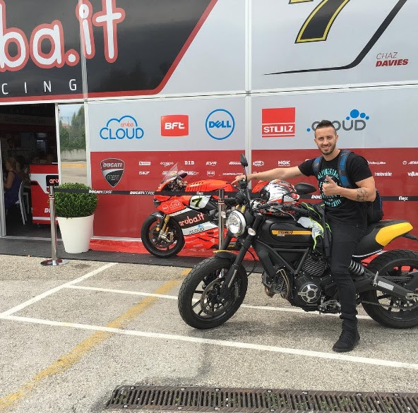 ヘイデンがドヴィツィオーゾに皮肉ツィート：2016 SBK ミザノ