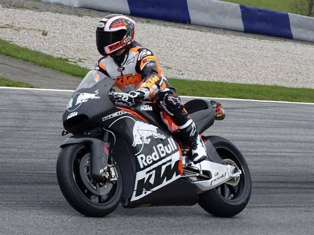 KTM：モトGP機RC16デビュー