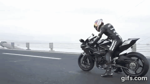 カワサキ Ninja H2R が たったの20秒❗️0-400km加速で最速を記録❗️