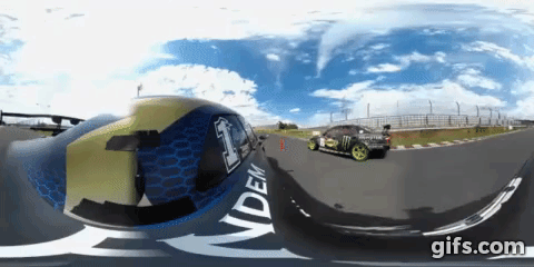 R35 GTR 川畑選手のドリフトが360度動画で見える。