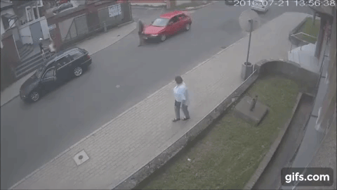 車を使ってトラブルを解消しようとすると、危険運転致死傷で逮捕されちゃうよ。
