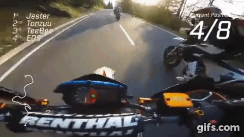 エンジンを停止したモタードバイクでダウンヒルレース！もちろんノンブレーキw