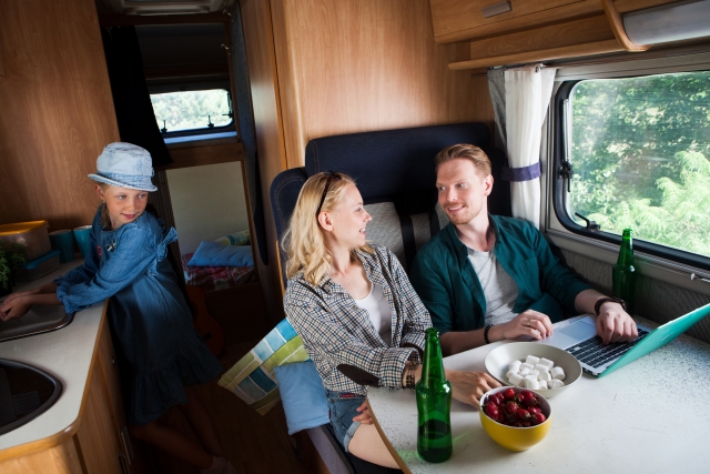 キャンピングカー