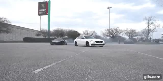 フェラーリ458イタリアの事故車両をドリフト専用マシンにして登場