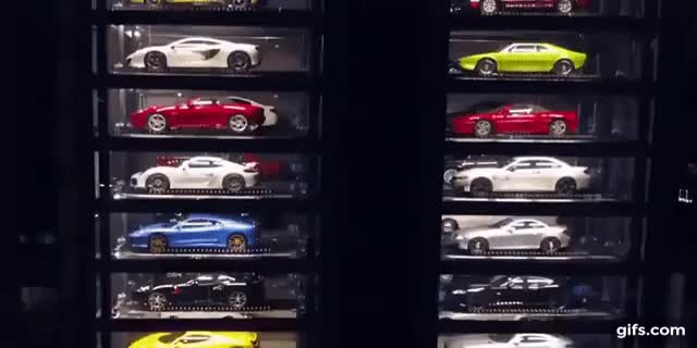 スーパーカーを自動販売機で購入できる？シンガポールのスーパーカーショールーム（本物）