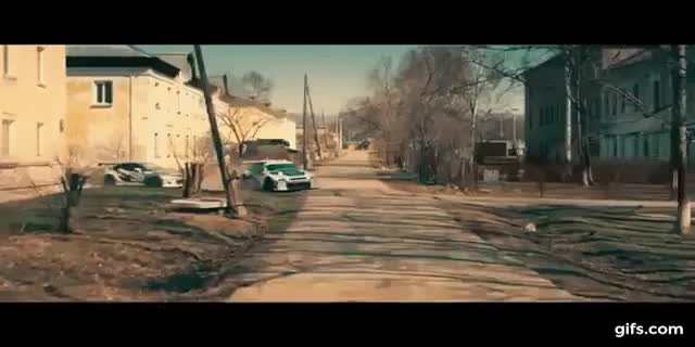 TOYO TIRES「Surprising the world」を公開！ R35GT-R と86がメルヘンの世界をドリフト