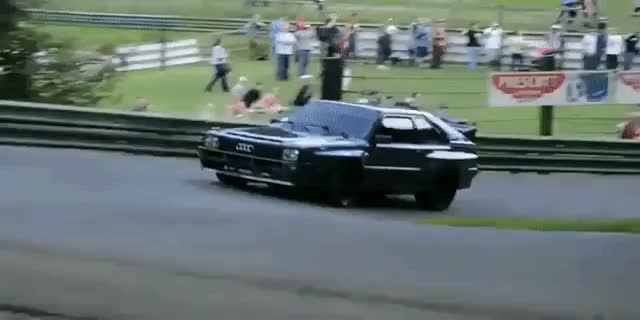 アウディクワトロスポーツ（1050馬力）のヒルクライム。この時代のアウディ好きにはたまらない映像