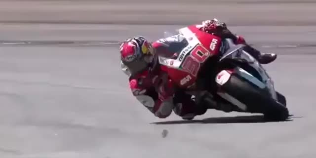 MotoGPセパンテスト最終日。ドカティがトップ4を独占！！中上は9番手【動画】