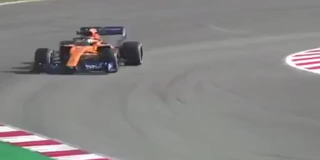 【動画】第2回F1バルセロナテスト、マクラーレンがトップタイム。レッドブルホンダは2番手タイム。１日目ハイライト