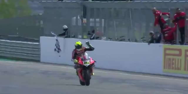 スーパーバイク第3戦アラゴン。優勝はバウティスタ（ドカティ・パニガーレV4R）。気になる清成龍一は何位？