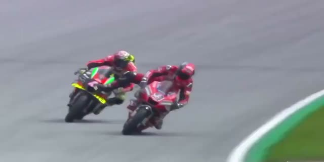 【動画で見る予選結果】MotoGPオーストリアGP 予選ポールポジションはマーベリック・ビニャーレス。中上貴晶は10番手