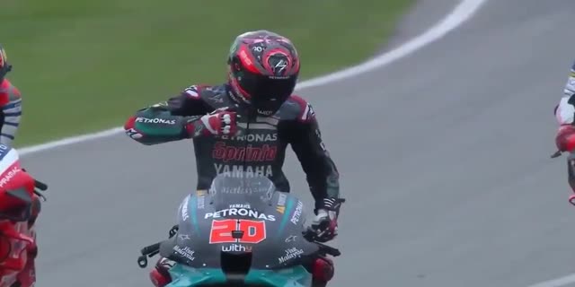 【MotoGPレース結果】優勝はファビオ・クアルタラロ(ペトロナスヤマハSRT)。中上貴晶は7位 - カタルーニャGP 