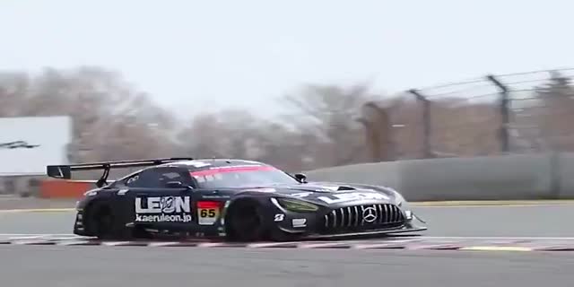 予選結果 スーパーGT第1戦岡山 GT300のポールポジションは 平中克幸／安田裕信 #11 GAINER TANAX GT-R